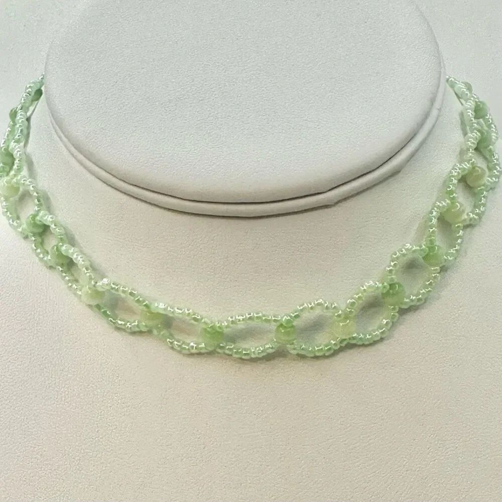 Green beaded choker necklace